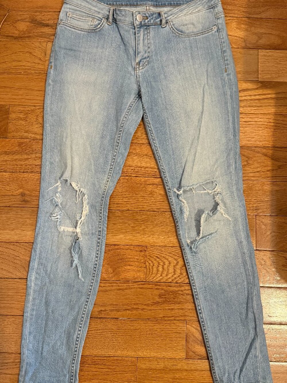 BLK DNM blue ripped jeans 28